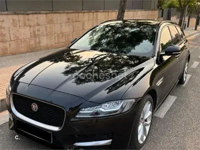 Usado Jaguar XF Sportbrake R-Sport 240 CV (176 kW) 2019 Negro Familiar