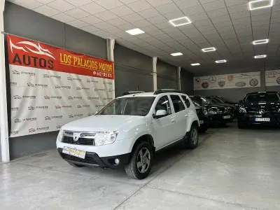 Usado Dacia Duster Ambiance 107 CV (78 kW) 2012 Blanco SUV