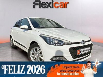 Blanco Usado 2016 Hyundai i20 Berlina | 8990 € (Precio justo)