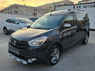 Używany Dacia Dokker Comfort 95 KM (69 kW) 2020 Szary Minivan