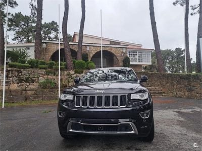 Usado Jeep Grand Cherokee Overland 250 CV (183 kW) 2015 Negro SUV