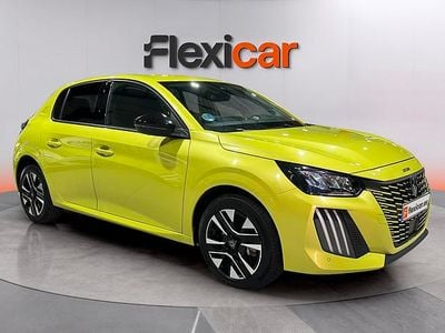 Usado Peugeot 208 Allure 110 CV (80 kW) 2025 Amarillo Utilitario