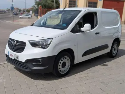 Usado Opel Combo S 99 CV (72 kW) 2020 Blanco Monovolumen