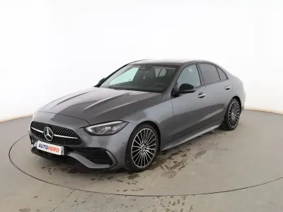 Käytetty Mercedes C220 AMG line 220 HP (161 kW) 2023 Harmaa Sedan