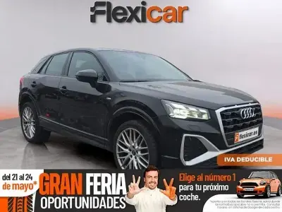 Käytetty Audi Q2 116 HP (85 kW) 2023 Musta Katumaasturi