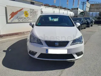 Usado Seat Ibiza Style 85 CV (62 kW) 2014 Blanco Berlina