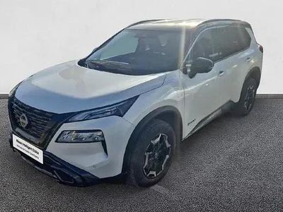 Lunar white galaxy black Usado 2025 Nissan X-Trail N-Connecta SUV | 42.500 €