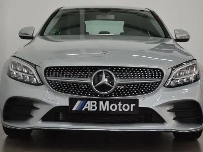 Usado Mercedes C200 160 CV (117 kW) 2019 Gris / plata Berlina