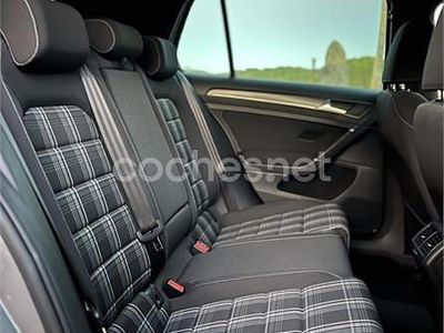Usado VW Golf VII GTD 184 CV (135 kW) 2018 Gris / plata Familiar