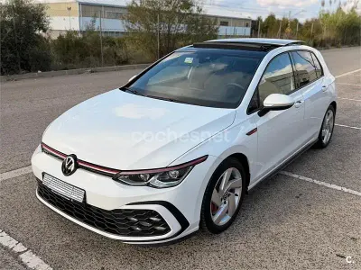 Usado VW Golf VIII GTI 245 CV (180 kW) 2022 Blanco Berlina