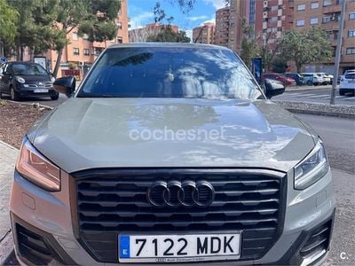 Gris / plata Usado 2019 Audi Q2 Sport SUV | 22.800 € (Precio justo)