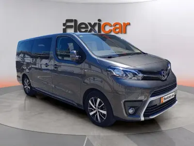 Usado Toyota Proace 91 kW (125 CV) 2022 Marrón Monovolumen