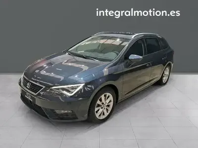Usado Seat Leon 131 CV (96 kW) 2019 Gris