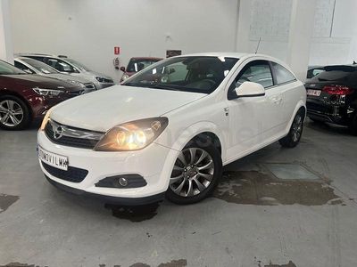 Usado Opel Astra GTC Essentia 90 CV (66 kW) 2010 Blanco Berlina