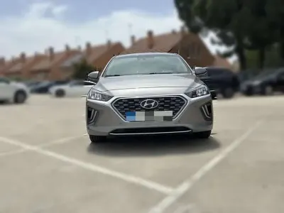 Usado Hyundai Ioniq Style 105 CV (77 kW) 2021 Gris Utilitario