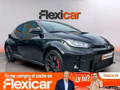 Usado Toyota Yaris 261 CV (191 kW) 2021 Negro Utilitario
