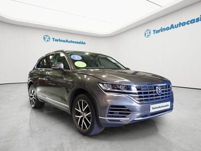 Usado VW Touareg Pure 231 CV (169 kW) 2019 Gris SUV