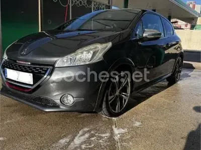 Usado Peugeot 208 GTi 200 CV (147 kW) 2014 Gris / plata Utilitario