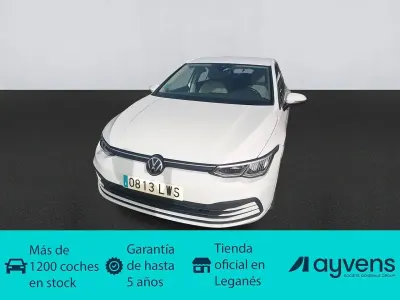 Usado VW Golf VIII Life 116 HP (85 kW) 2022 Branco Sedan