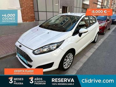 Usado Ford Fiesta Trend 82 CV (60 kW) 2014 Blanco Utilitario