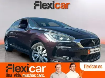 Usado DS Automobiles DS5 Design 120 CV (88 kW) 2016 Azul Utilitario