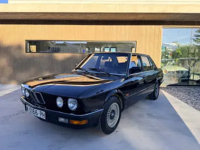 Usado BMW 528 184 CV (135 kW) 1985 Negro Berlina