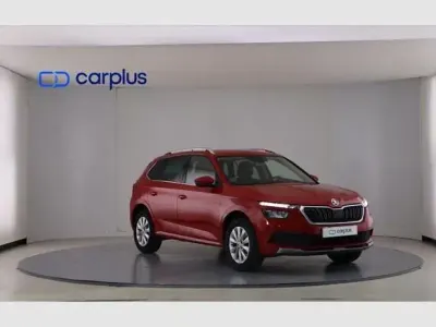 Usado Skoda Kamiq Ambition 110 CV (80 kW) 2023 Rojo SUV
