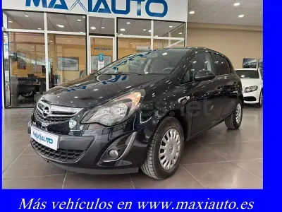 Usado Opel Corsa Expression 75 CV (55 kW) 2014 Negro Berlina