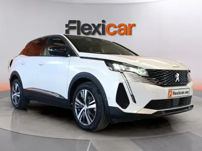 Usado Peugeot 3008 Allure 131 CV (96 kW) 2022 Blanco SUV