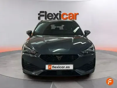 Usado Cupra Leon 150 CV (110 kW) 2023 Gris Familiar