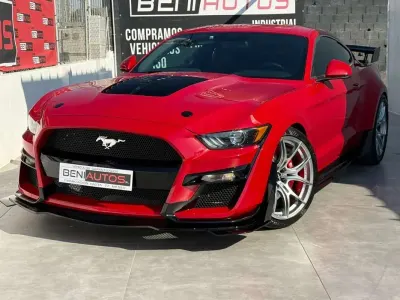 Usado Ford Mustang 620 CV (456 kW) 2017 Rojo Coupe
