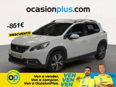 Usado Peugeot 2008 Allure 100 CV (73 kW) 2018 Blanco SUV