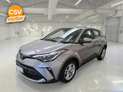 Usado Toyota C-HR Active 122 CV (89 kW) 2021 Gris SUV
