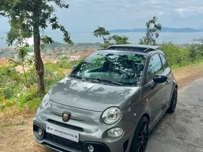 Usado Abarth 595 Esseesse 180 CV (132 kW) 2020 Gris / plata Berlina