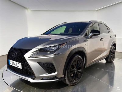 Usado Lexus NX300h Sport Line 197 CV (144 kW) 2019 Gris / plata SUV