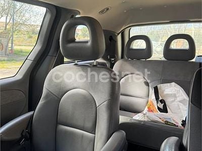 Usado Chrysler Voyager Executive 150 CV (110 kW) 2006 Negro Monovolumen