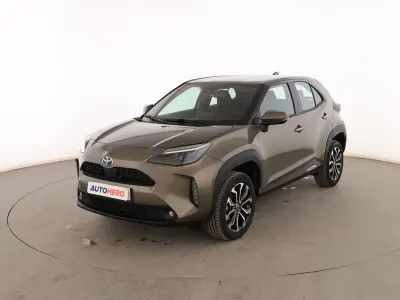 Usado Toyota Yaris Cross Active 116 CV (85 kW) 2023 Verde SUV