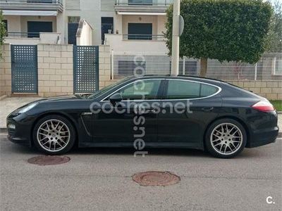 Porsche Panamera 4S