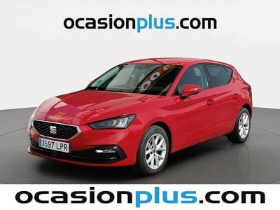 Usado Seat Leon Style 110 CV (80 kW) 2021 Rojo Utilitario