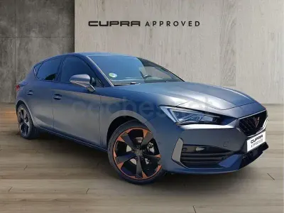 Usado Cupra Leon 150 CV (110 kW) 2023 Azul Berlina