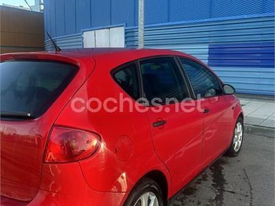 Rojo Usado 2005 Seat Altea Stylance Berlina | 4450 € (Un poco caro)