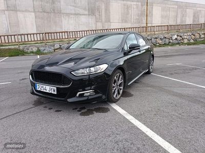 Usado Ford Mondeo ST 150 CV (110 kW) 2017 Negro Berlina