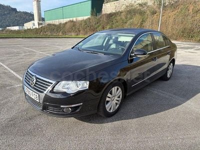 Usado VW Passat Advance 140 CV (102 kW) 2007 Negro Berlina