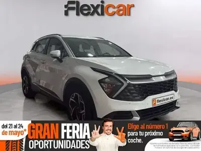 Usado Kia Sportage 136 CV (100 kW) 2023 Blanco SUV