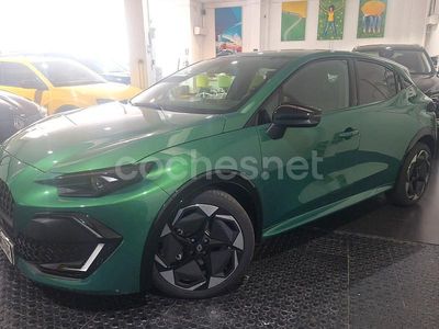 Nuevo Renault Clio V Techno 160 CV (117 kW) 2025 Verde Berlina