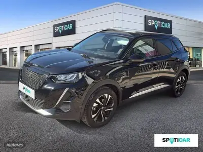 Usado Peugeot 2008 Allure 130 CV (95 kW) 2022 Negro SUV