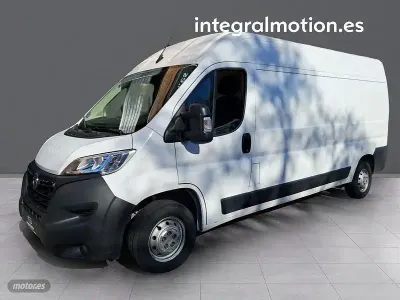 Usado Opel Movano 140 HP (102 kW) 2023 Branco Van