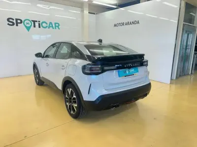 Usado Citroën C4 Business Class 145 CV (106 kW) 2025 Blanco SUV