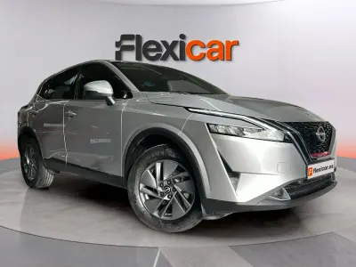 Usado Nissan Qashqai Acenta 140 CV (102 kW) 2023 Gris SUV