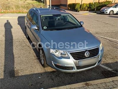 Azul Usado 2006 VW Passat Highline Familiar | 3600 €